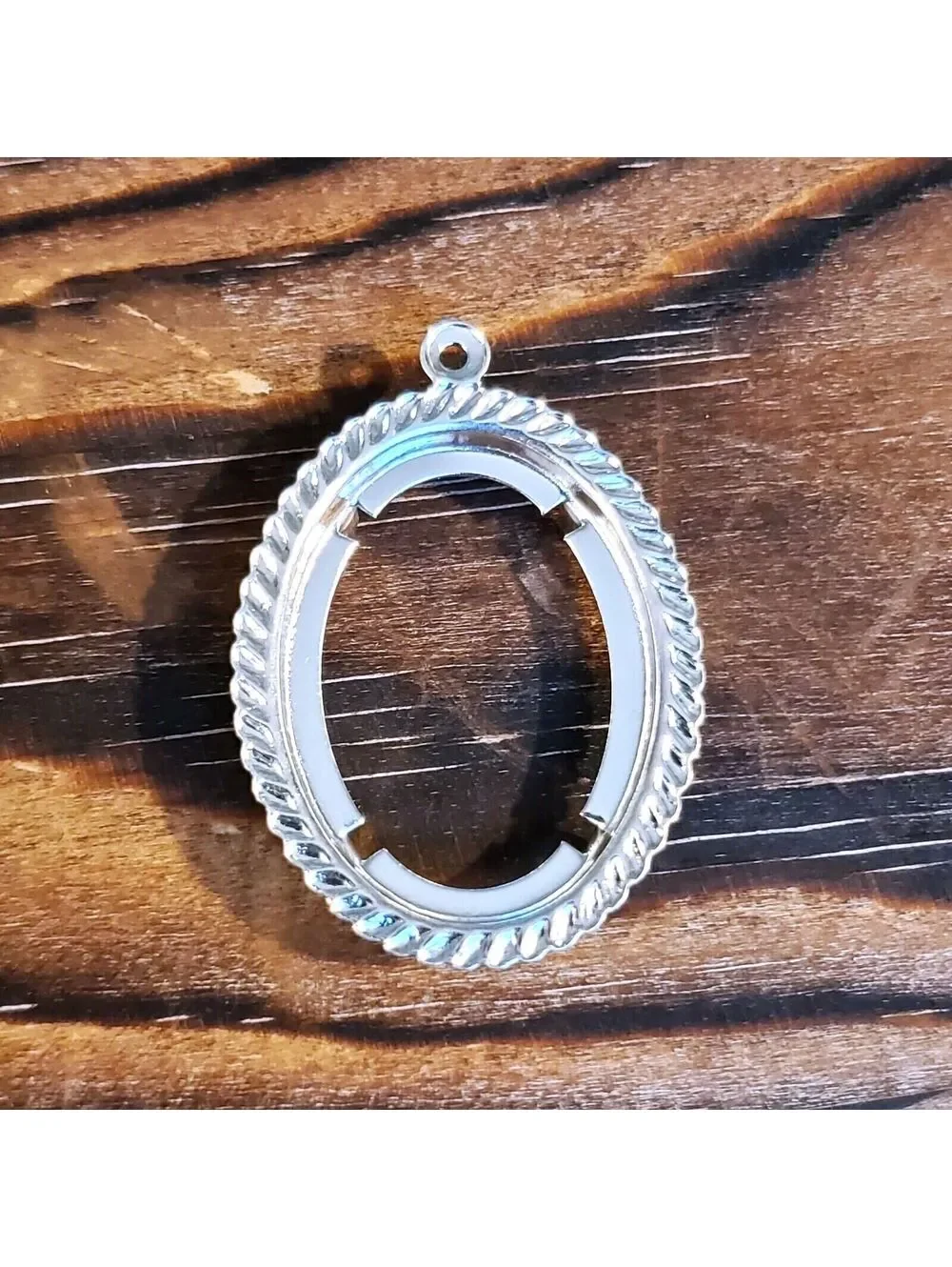 Sterling Silver Plated Rope Edge 25x18mm Oval Cabochon Pendant Prong Setting